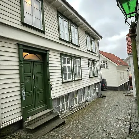 15 By Berti's Apartment *